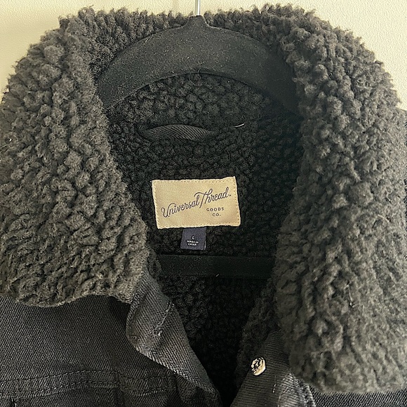 NWOT Black Sherpa lined Jean jacket - Picture 3 of 5